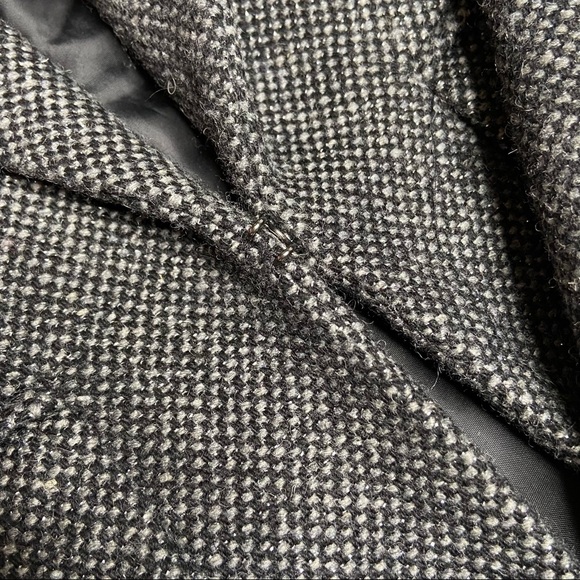 American Eagle Tweed Blazer with Velvet Collar - Picture 9 of 14